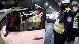 江苏南通：男子醉驾被查竟“忘”了身份，儿子一语揭穿谎言