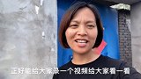美女来看老公训犬，犬舍狗狗真不少，两个母狗怀孕了肚子不算小