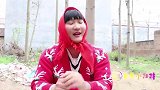 来福偷穿甜甜的新裙子，被妈妈发现后一顿教训！太逗了