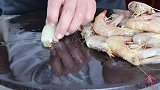 烧烤味炒大虾的新做法，壳酥肉香，看着就想吃