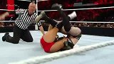 WWE-15年-RAW第1147期：贝拉姐妹魔法变身捍卫冠军-花絮