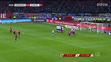 第35分钟纽伦堡球员洛温射门