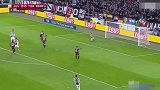伊瓜因禁区1V1 被铁卫包夹怒射门