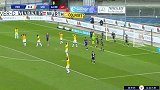 上半场补时第2分钟乌迪内斯球员罗德里戈射门-绝佳机会击中门框