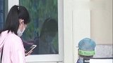 为憋尿做B超女子半小时喝5瓶水 致水中毒失去意识