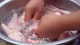 炊二锅做一道“麻辣鸭头”很多朋友第一步就错了，看看他怎么做？
