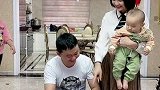 我保证，闺女不是强迫营业，她自愿且开心，而且有信心完成承诺