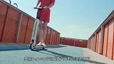 未来感十足的电动滑板车，1秒折叠超轻便携