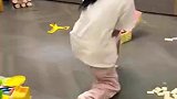 南京队点球大战被淘汰瞬间 南京小球迷难掩泪水