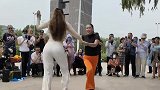 好身材跳起舞来就是漂亮，请欣赏唐山国标老师独具风采的广场舞