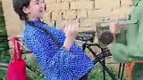 小姐姐这个蓝格子衬衣好美，让我找到了初恋的感觉！