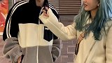 女生的什么行为最吸引你  帅哥的爱好都比较特殊吗？哈哈 女生 加油抠脚大汉艾瑞吧弟