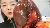 章鱼大爆头，小姐姐吃的太有食欲了，看着都香！