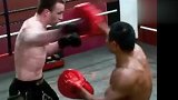 散打王-20190311-向陪练致敬！不戴护具让队友踢