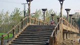 河南一物理老师公园发现桥梁共振隐患 3支“暴走团”改道