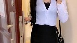 着急上班请来的家政，长得漂亮身材好，难怪薪水特别高