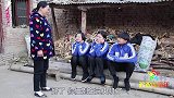 公园1：妈妈带着欢欢和小伙伴，去公园喂金鱼！公园真好玩