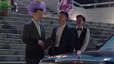我怕来不及：俱乐部的客人非常喜欢晶晶，这让魏志国犯了难