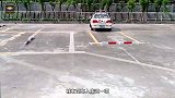 新手倒车入库操作困难？用这个方法，再小的车库也不怕