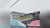 哈尔滨亚布力下雪啦！大雪漫天飞舞，今秋第一场雪就这么大吗？