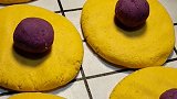 南瓜紫薯包
