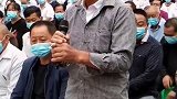 剑阁县首期《百姓问廉》节目在剑门关镇青树村开场