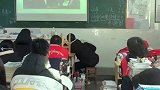 学生时代后面的桌子就是我们的靠背