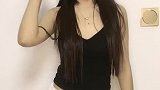白皙美女穿这件短裤真好看