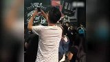 篮球-15年-所到之处万人空巷 科比中国行超高人气-新闻
