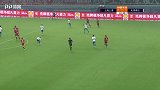 第47分钟上海上港球员李圣龙射门 - 打偏