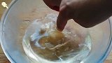 自制奶酪棒，外面买一根可不便宜，奶香味浓郁，凉凉的入口即化！