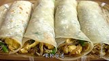 面粉学会这样做，比煎饼果子还过瘾，一次做4张，卷肉卷菜都好吃