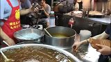 小生意隐藏着大利润，57岁大叔街头创业成功致富，轻松月入上万