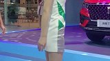 两个美丽模特小姐姐的转身像极了爱情