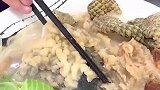 每天只卖20份的咸鸭蛋吮指麦片虾，好吃到哭