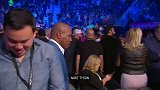 UFC-17年-跨界大战大咖云集 小皇帝詹姆斯携手拳王泰森驾临现场-花絮