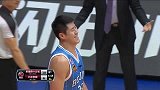 CBA-1617赛季-常规赛-第1轮-对抗太激烈！张松涛篮下抢板不慎推倒孙桐林-花絮