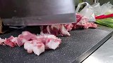 老猫做陕北羊肉面，羊肉免费加，边吃边喝汤，面片筋道真过瘾