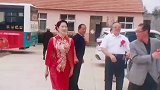 端庄新娘嫁给山东憨厚小伙