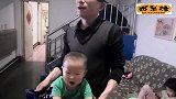 宝宝不乖，爸爸和姐姐要把他卖掉，妈妈说太贵了能不能便宜点