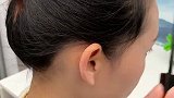 一款让梳子和发胶颤抖的碎发整理器，以后再也不用顶着一头炸毛出门了，开心。