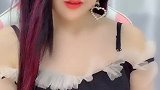 这个女孩不漂亮，微胖，但是她有一颗善良的心，你喜欢吗？