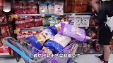 500万颗爆米花中玩耍,还耍起了体操,网友这波操作我服