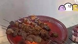 想吃烤串遇上天然气停气，陶盆烤炉安排上了，网友：学到了