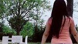 姑娘放开这棵树，让我来
