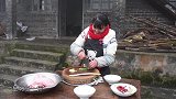 今天冬至，丫丫买了半个猪头，做四川菜核桃肉，一家人吃高兴了