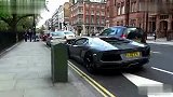 兰博基尼Aventador街头加速轰鸣引擎声