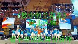 看小哥团队在舞台上演绎陕北风格舞蹈作品《梦中的兰花花》