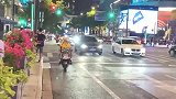 上海富二代开豪车兰博基尼大牛炸街，排气筒直冒，真的太帅了！