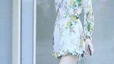 清纯可人，是男生都想娶回家的类型吧？